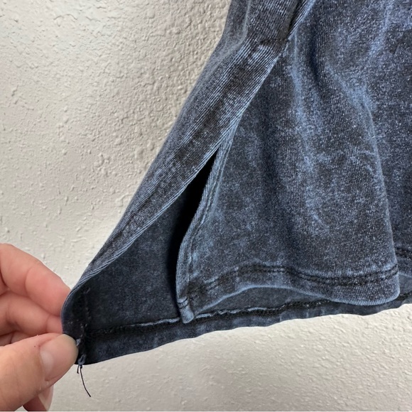 Zenana Outfitters Women's Sleeveless Tank Top - Dark Blue - Picture 4 of 5